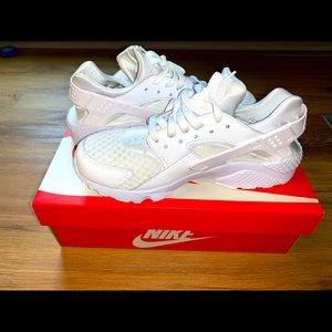 Nike Air Huarache Sneakers